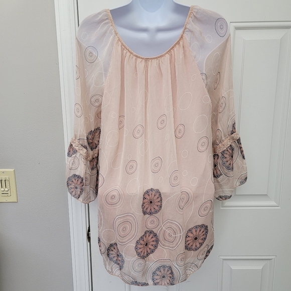 LOLA Made In Italy Silk Blend Sheer Blouse Blush Pink Medallion Print Small - Picture 6 of 13